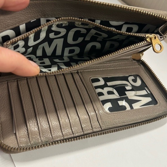 Marc by Marc Jacobs Zip Around Long Clutch Wallet - Picture 8 of 10